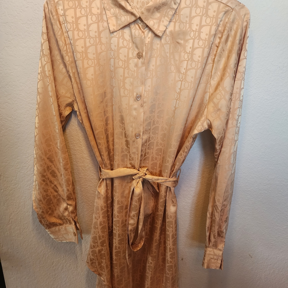 Vintage Beige/Tan Long Sleeve Button-Up Dress with Tie Waist